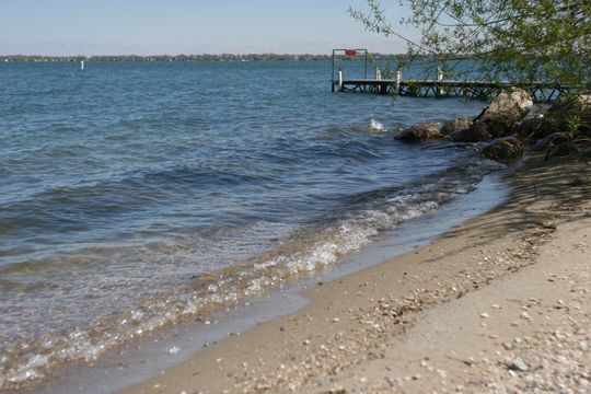 Iowa Marble Beach: Where Gem Hunting Meets Relaxation